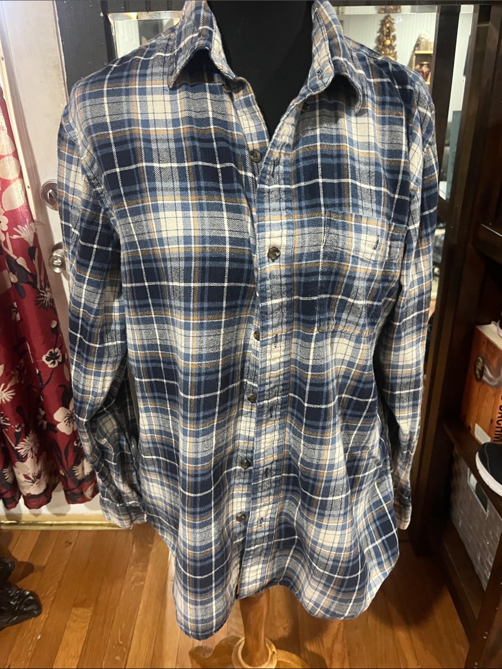 G.H. Bass & Co. Blue and Cream Plaid Button-Down Shirt